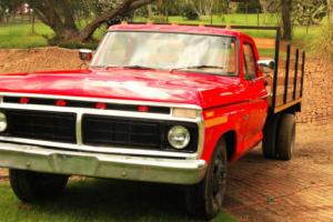 Ford F350 1976 Photo