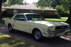 1966 Ford Mustang 4 spd