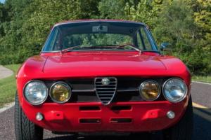 1971 Alfa Romeo GTV Photo