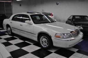 2006 Lincoln Town Car ONLY 37,366 MILES! Signature Limited Photo