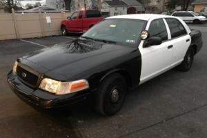 2004 Ford Crown Victoria Photo