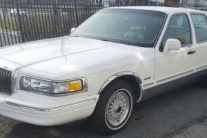 1997 Lincoln Town Car Photo