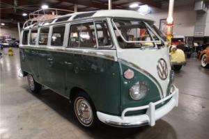 1966 Volkswagen Microbus -- Photo