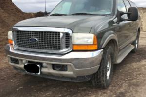 2001 Ford Excursion Limited Photo