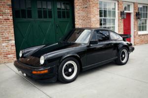 1977 Porsche 911 --