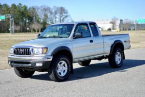 2004 Toyota Tacoma Extended Cab / TRD / 4WD / Carfax Certified!! Photo
