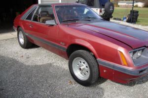1985 Ford Mustang Photo