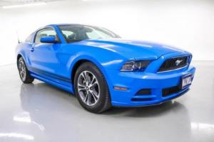 2014 Ford Mustang V6 Premium Photo