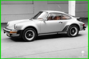 1977 Porsche 911 Photo