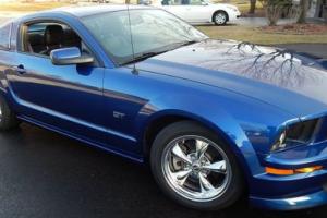 2006 Ford Mustang Premium Photo