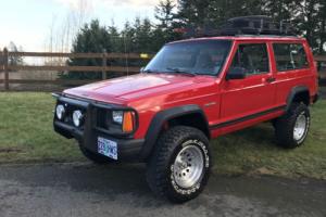 1996 Jeep Cherokee 1996 JEEP CHEROKEE SE LOW MILES ONLY 110K Photo