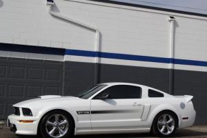 2007 Ford Mustang -- Photo