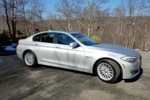 2012 BMW 5-Series Photo