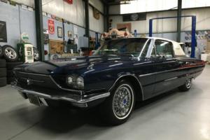 1966 Ford Thunderbird Photo