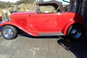 1932 Ford Roadster -- Photo
