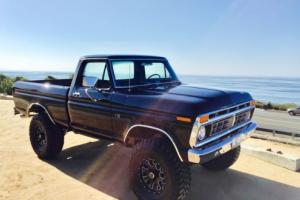 1975 Ford F-100 LIFTED 4x4-AMAZING!