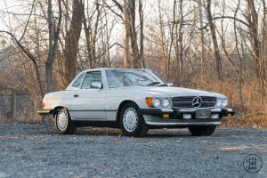 1988 Mercedes-Benz 500-Series 560 SL Photo