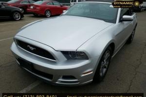 2014 Ford Mustang V6 Premium Photo