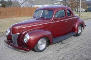 1940 Ford DELUXE DELUXE COUPE Photo