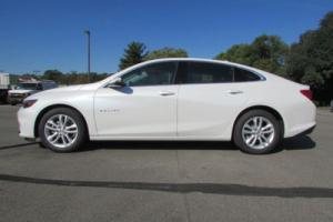 2017 Chevrolet Malibu 4dr Sedan LT w/1LT Photo