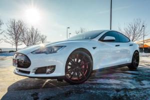 2015 Tesla Model S Photo