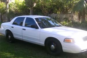 2011 Ford Crown Victoria Photo