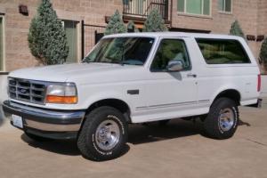 1994 Ford Bronco FORD OJ SIMPSON WHITE BRONCO 4X4 Photo