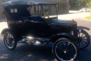 1923 Ford Model T Touring Photo