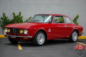 1972 Alfa Romeo GTV 2000 Photo
