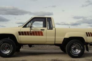 1985 Toyota Other Pickup, Hilux, Deluxe Photo