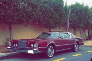 1976 Lincoln Continental Photo