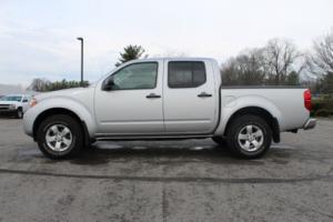 2012 Nissan Frontier 4WD Crew Cab SWB Automatic SV Photo