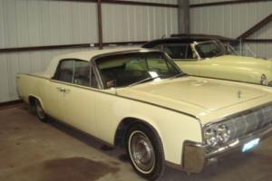 1964 Lincoln Continental Photo