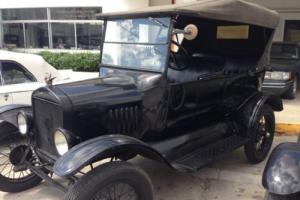 1924 Ford Model T Photo
