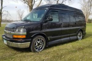 2006 Chevrolet Express Limited SE Photo