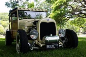 1928 Ford Model A woody hotrod - collector car Photo