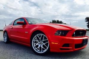 2013 Ford Mustang Premium Photo