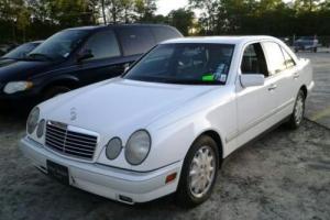 1996 Mercedes-Benz 300-Series