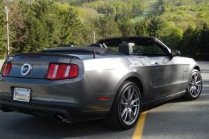 2012 Ford Mustang GT Convertible Photo