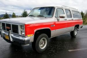 1985 GMC Suburban FULLY LOADED Super clean low miles 4WD K-10 SUV Photo