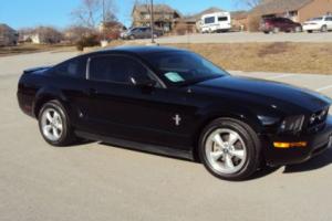 2008 Ford Mustang Premium Coupe Photo