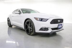 2015 Ford Mustang EcoBoost Photo