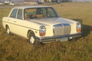 1972 Mercedes-Benz 200-Series