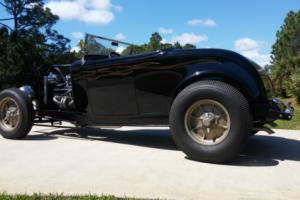 1932 Ford roadster Photo