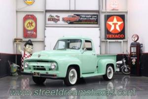 1954 Ford F-100 -- Photo