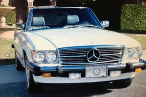 1987 Mercedes-Benz SL-Class Photo