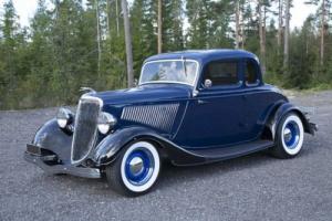 1934 Ford 5 window coupe
