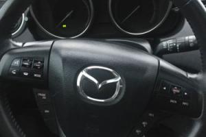 2011 Mazda Mazda3 Photo