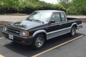 1986 Mazda B-Series Pickups extended cab Photo