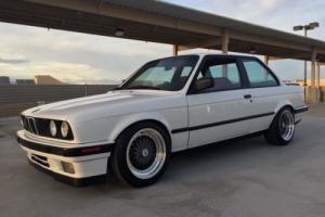 1989 BMW 3-Series Photo